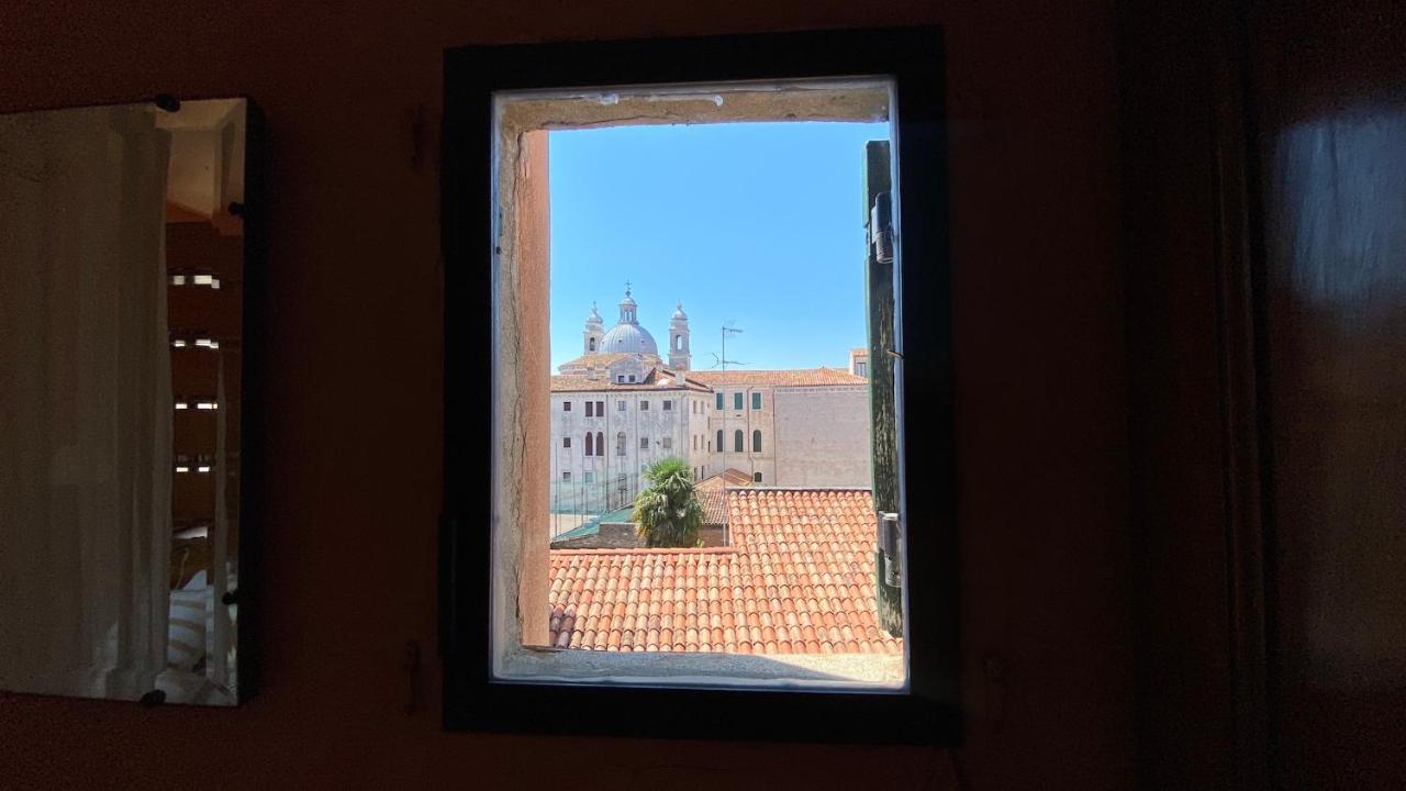 Ca' Romantica - Big Appartment At Accademia Velence Kültér fotó