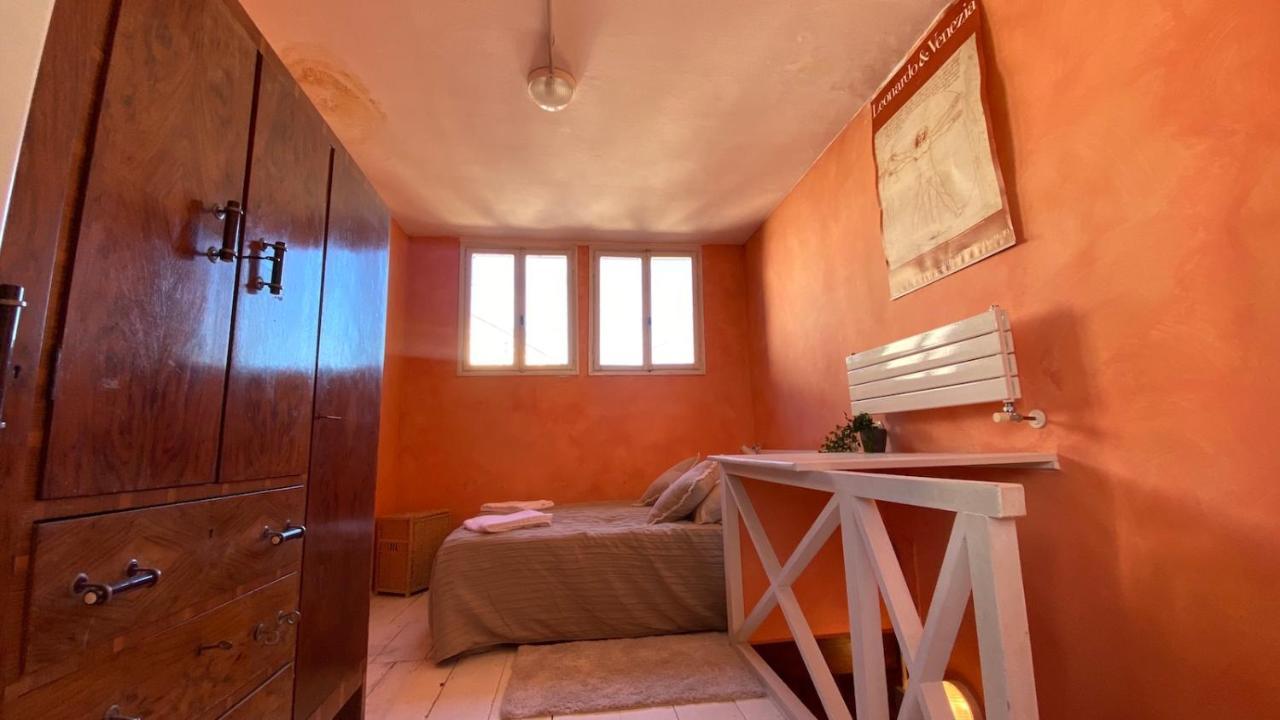 Ca' Romantica - Big Appartment At Accademia Velence Kültér fotó